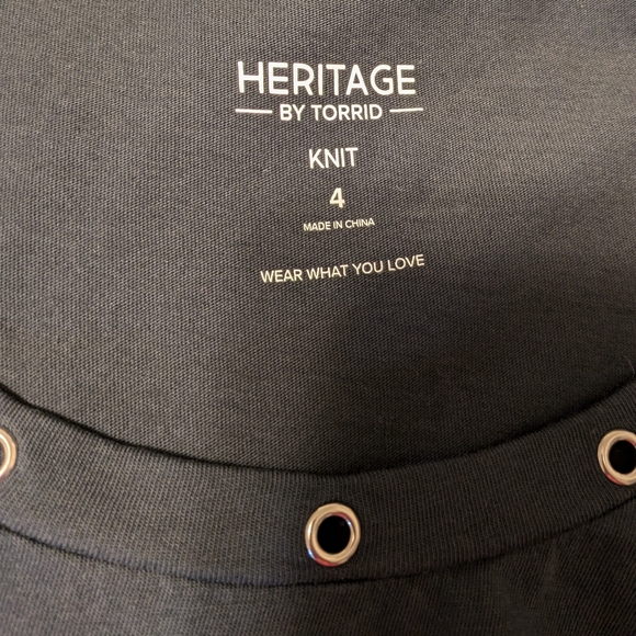 Heritage by Torrid Black Tee with Grommets - Picture 4 of 5